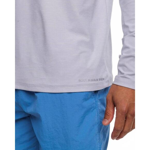 NEW SOUTHERN TIDE brrr-illiant performance long sleeve t-shirt in platinum grey - Picture 4 of 5